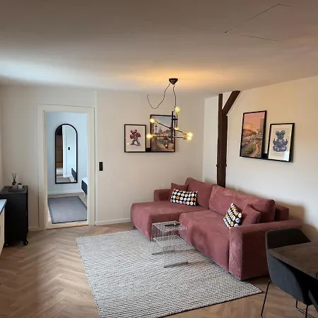 Fully Renovated In The Middle Of Center Διαμέρισμα *